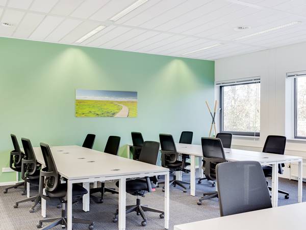 Văn phòng trọn gói Regus L'Mak Signature, Quận 3, TP.HCM - Vlook.vn