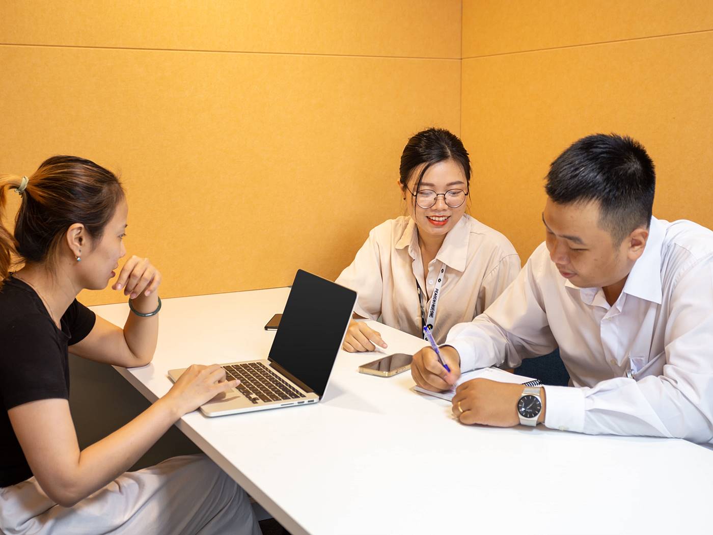Văn phòng trọn gói Regus Worc@Q2, Thảo Điền, Quận 2, TP.HCM - Vlook.vn