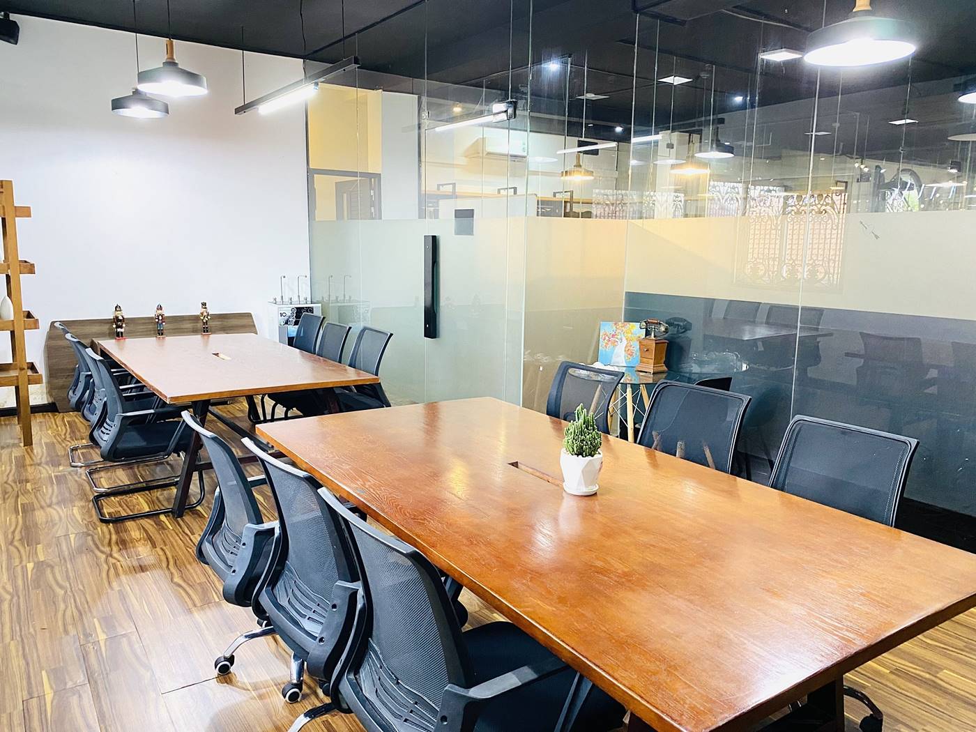 Văn phòng trọng gói Exworld - Business Center Trần Phú, Quận 5 - Vlook.vn