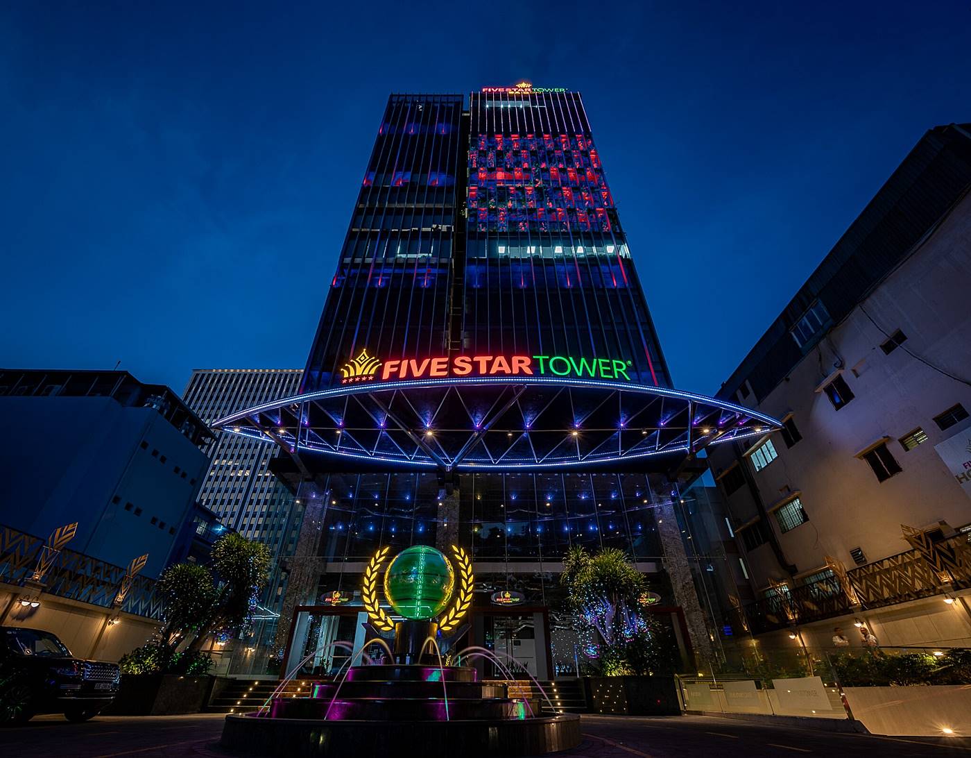 Văn phòng trọn gói tại UPGen • Five Star Tower, 28Bis Mạc Đĩnh Chi, Phường Đa Kao, Quận 1 - Vlook.vn